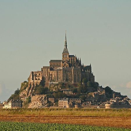 ボーヴォワール Gite A 1,9 Km Du Mont St Michelヴィラ エクステリア 写真